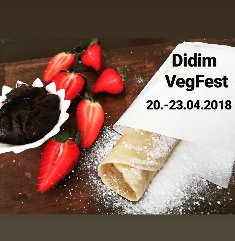 Süße Crêpes mit Nuss-Schokosoße vom VegFest 2018 in Didim