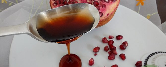 Granatapfel-Essigsirup